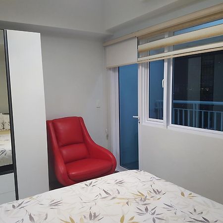 All At Jazz - Makati Serviced Apartments Макати Экстерьер фото