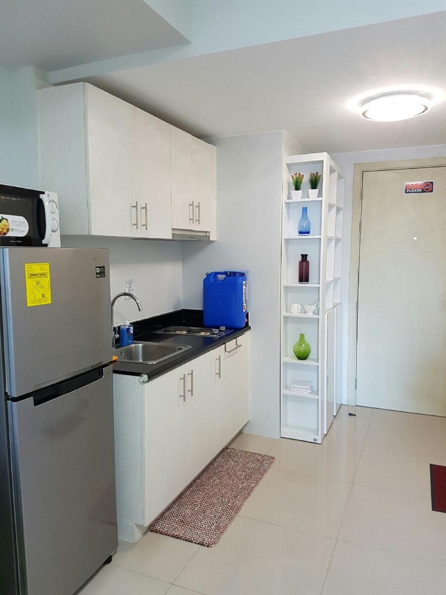 All At Jazz - Makati Serviced Apartments Макати Экстерьер фото