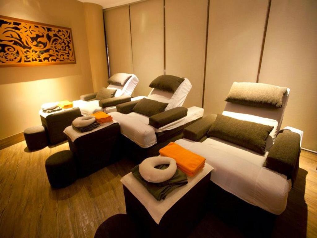 All At Jazz - Makati Serviced Apartments Макати Экстерьер фото