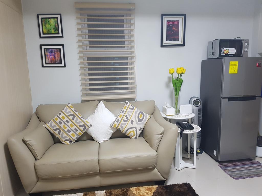 All At Jazz - Makati Serviced Apartments Макати Экстерьер фото